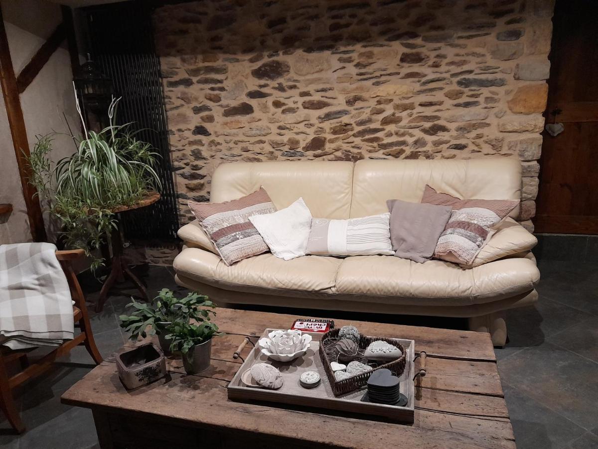 Les Hotes Du Lac, Chambres Et Tables D'Hotes Mandailles  Luaran gambar