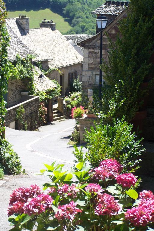 Les Hotes Du Lac, Chambres Et Tables D'Hotes Mandailles  Luaran gambar